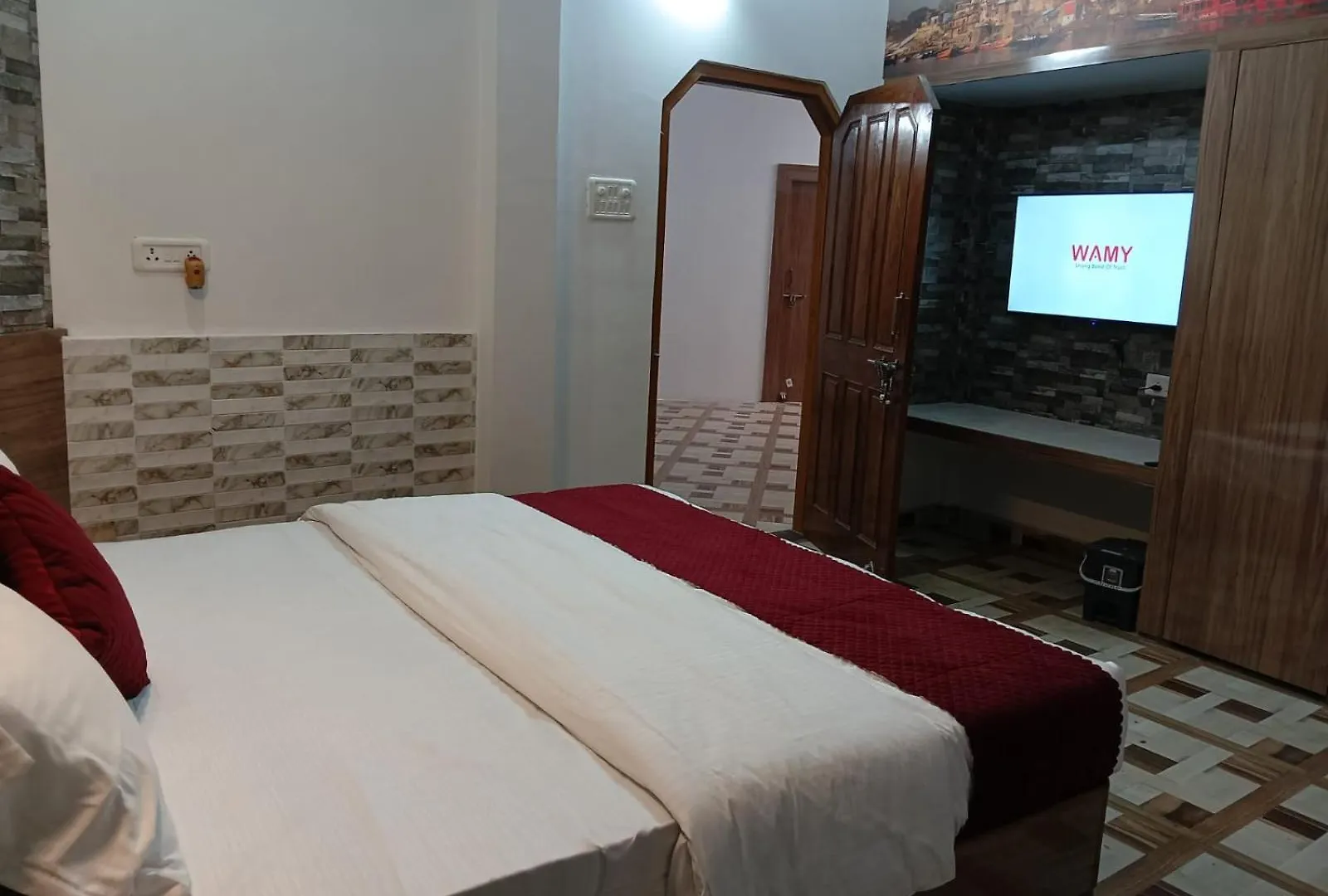 Atithi Palace Luxury Guest House Varanasi