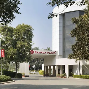 Hotel Ramada Plaza By Wyndham Jhv, Varanasi